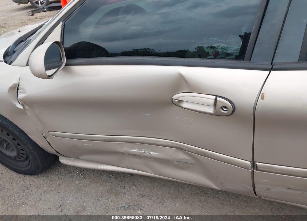 1998 FORD TAURUS LX/SE VIN: 1FAFP52U1WA135533