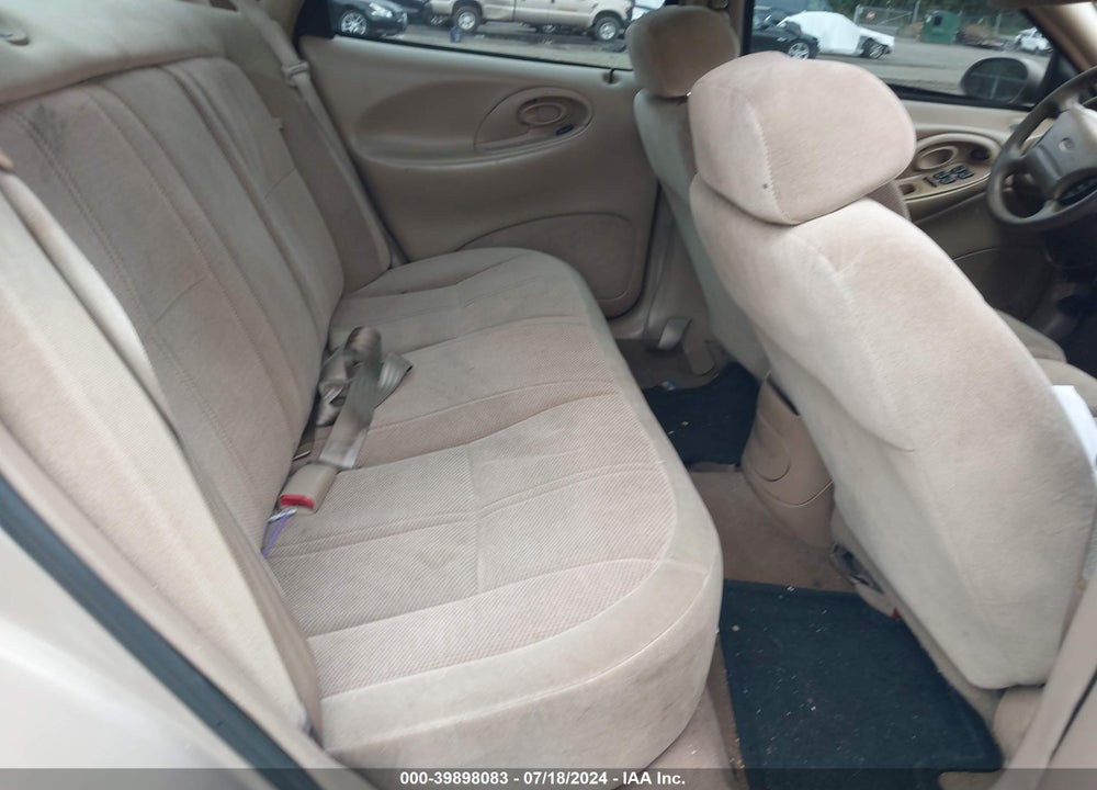 1998 FORD TAURUS LX/SE VIN: 1FAFP52U1WA135533