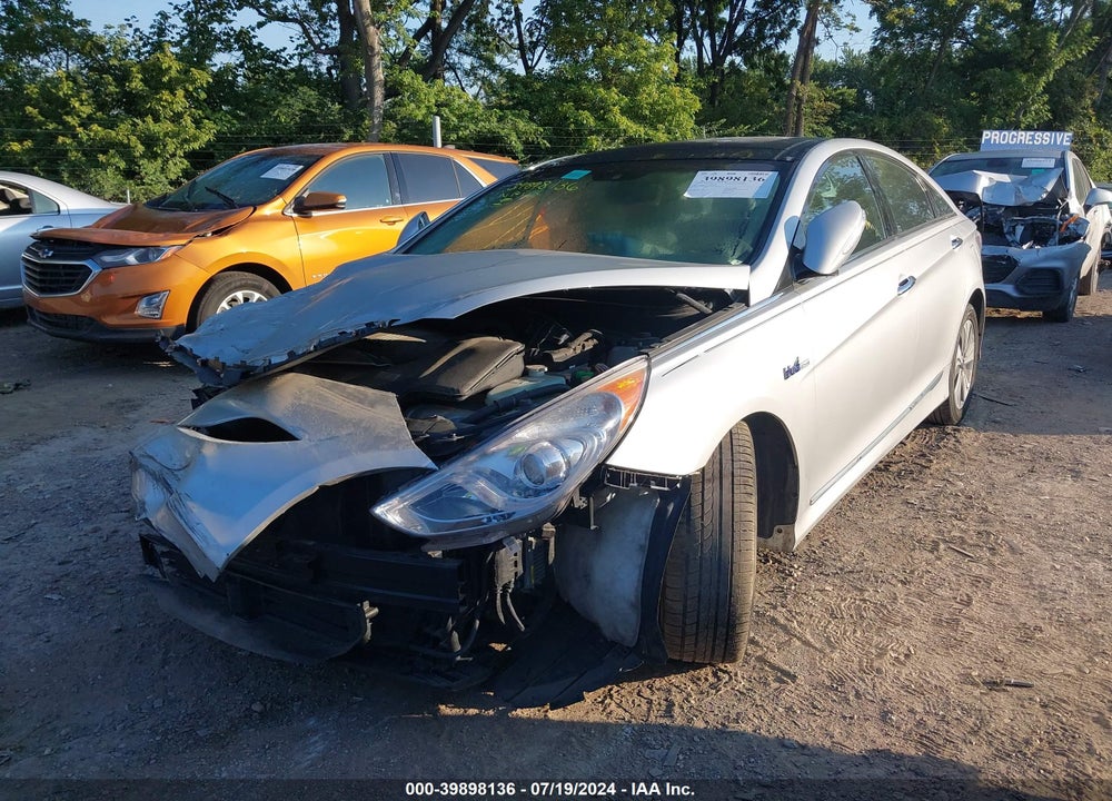 2014 HYUNDAI SONATA HYBRID VIN: KMHEC4A41EA106251