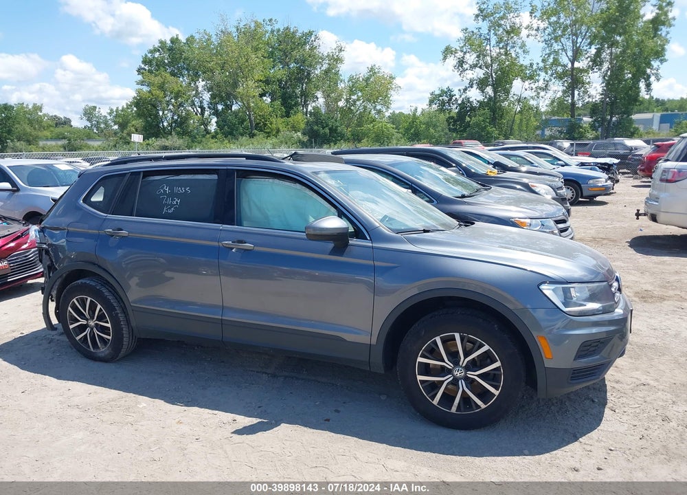 2019 VOLKSWAGEN TIGUAN 2.0T SE/2.0T SEL/2.0T SEL R-LINE/2.0T SEL R-LINE BLACK VIN: 3VV2B7AX8KM164718