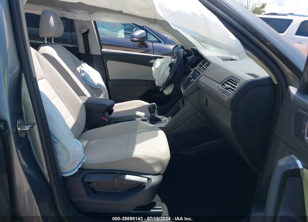 2019 VOLKSWAGEN TIGUAN 2.0T SE/2.0T SEL/2.0T SEL R-LINE/2.0T SEL R-LINE BLACK VIN: 3VV2B7AX8KM164718