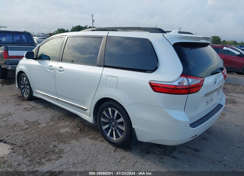 2019 TOYOTA SIENNA LIMITED PREMIUM 7 PASSENGER VIN: 5TDYZ3DC2KS011953