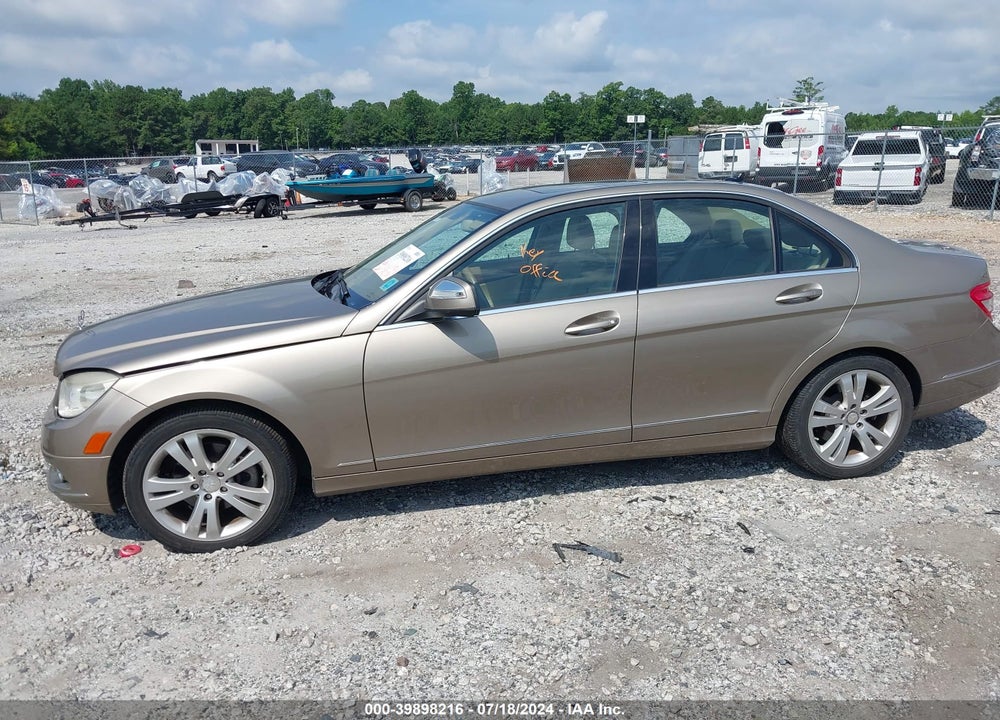 2008 MERCEDES-BENZ C 300 LUXURY/SPORT VIN: WDDGF54X18F051751