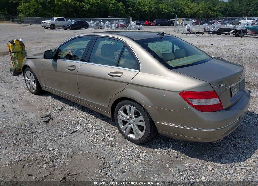 2008 MERCEDES-BENZ C 300 LUXURY/SPORT VIN: WDDGF54X18F051751