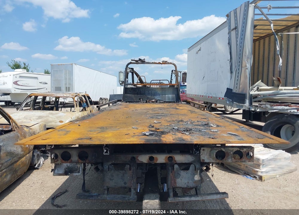 2014 PETERBILT 337 VIN: 2NP2HM6X8EM242955