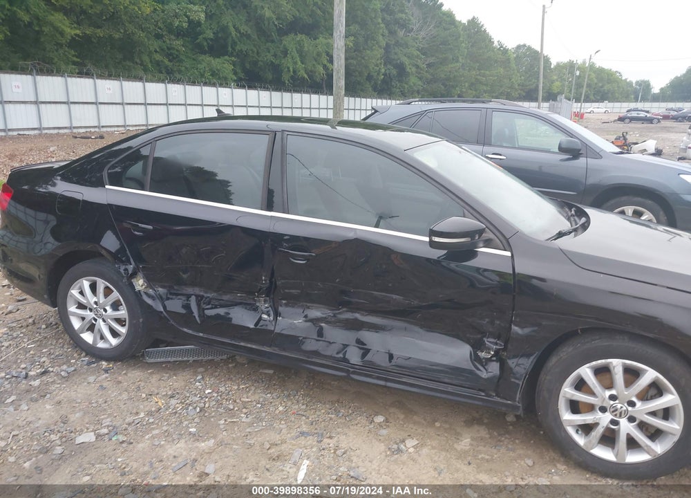 2013 VOLKSWAGEN JETTA 2.5L SE VIN: 3VWDP7AJ8DM438360