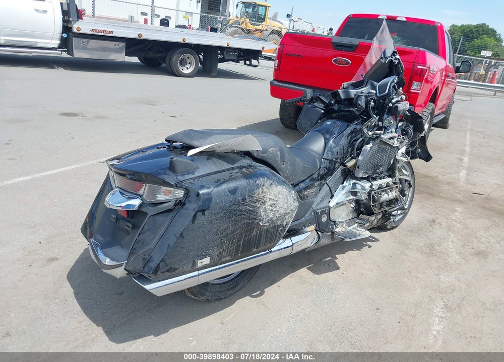 2013 HONDA GL1800 B VIN: JH2SC6811DK001191