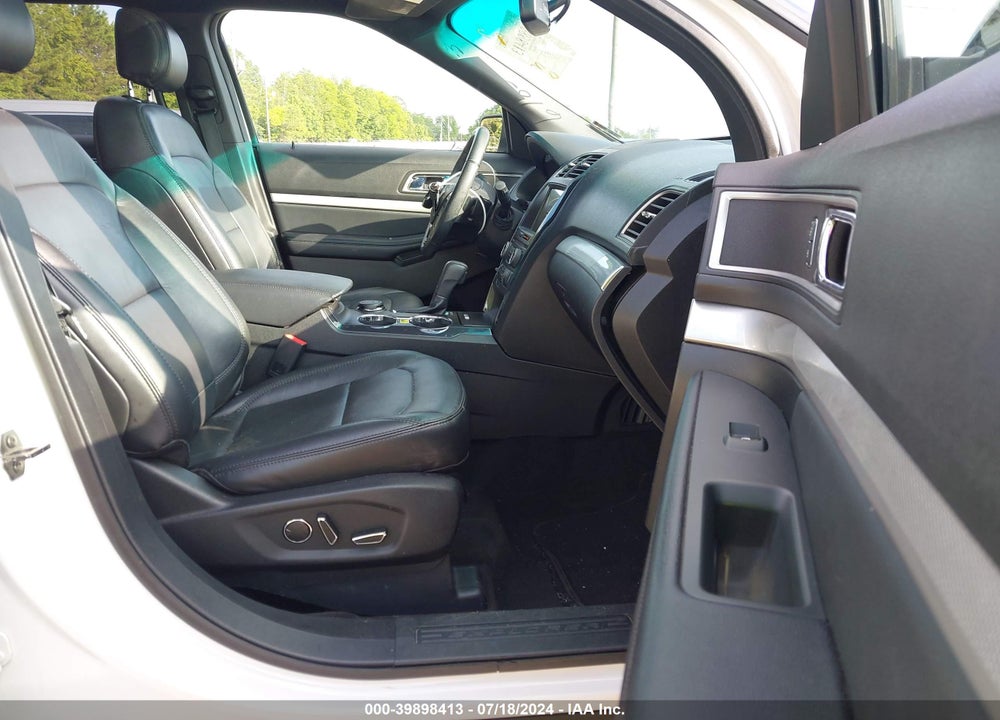 2017 FORD EXPLORER VIN: 1FM5K8D81HGA96783