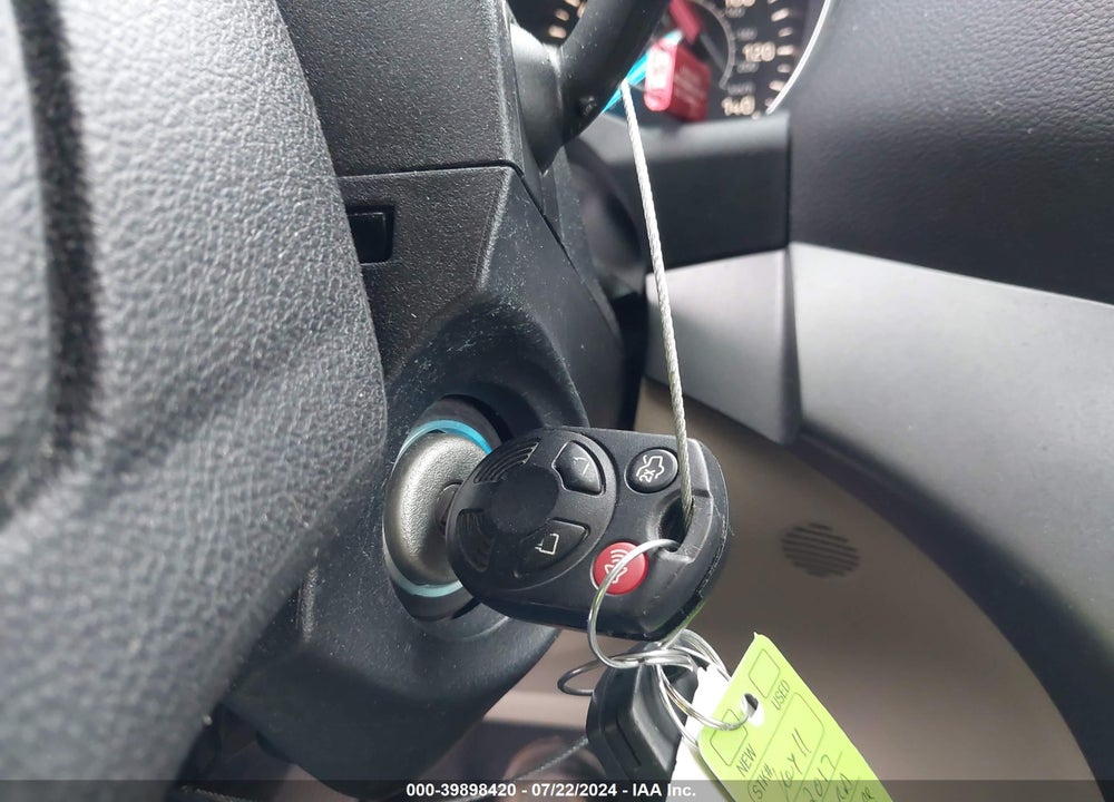 2017 FORD ESCAPE SE VIN: 1FMCU9G93HUB72663