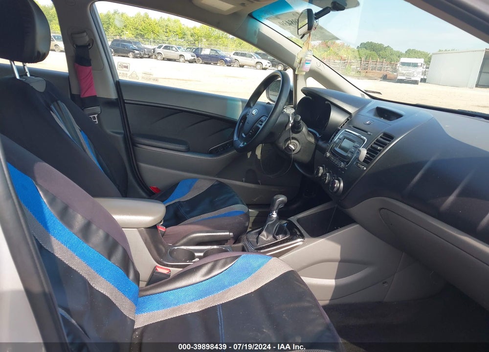2017 KIA FORTE LX VIN: 3KPFK4A74HE092692