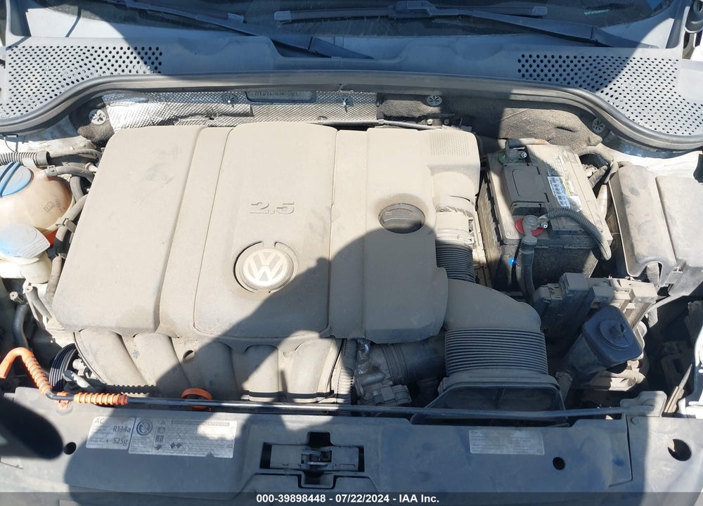 2012 VOLKSWAGEN BEETLE 2.5L VIN: 3VWJP7AT0CM665481