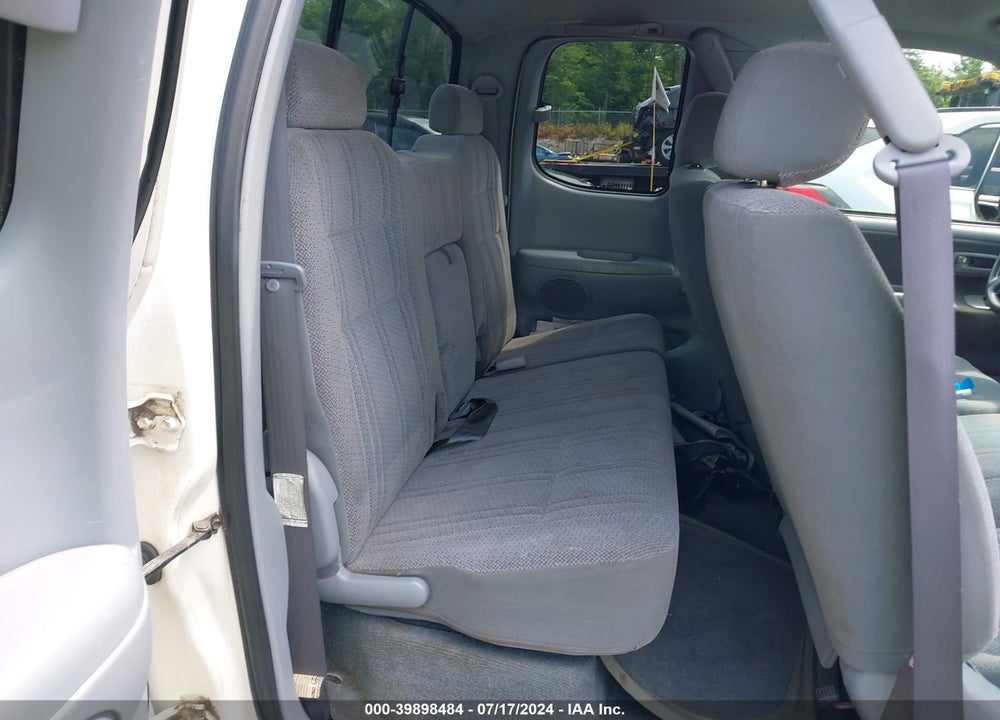 2002 TOYOTA TUNDRA SR5 V8 VIN: 5TBBT44162S278016