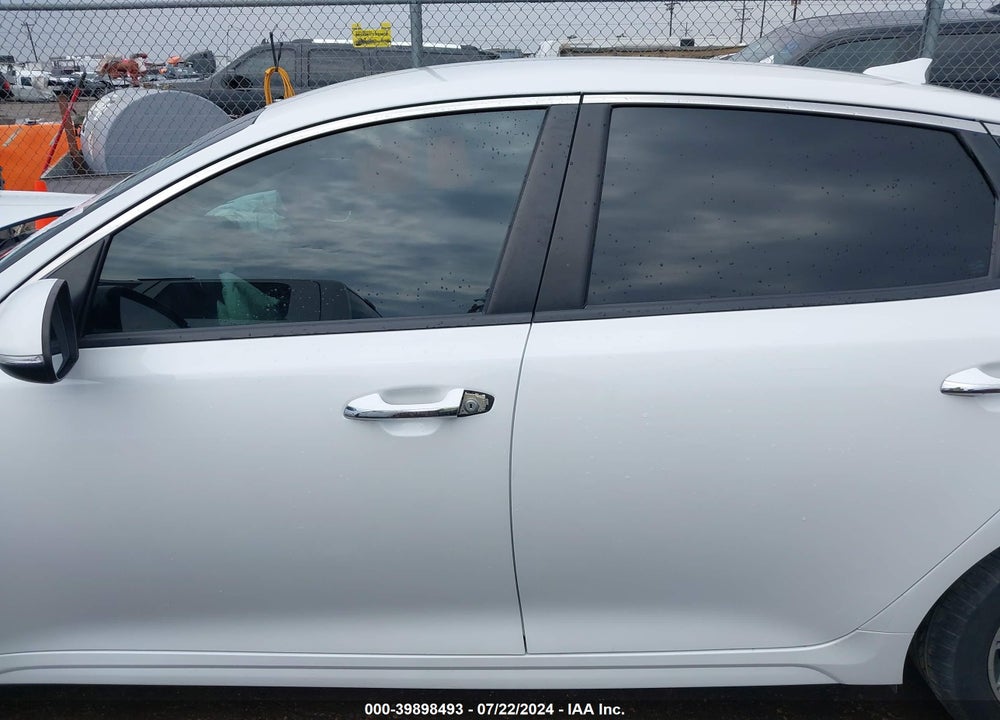 2019 KIA OPTIMA LX VIN: 5XXGT4L33KG374929