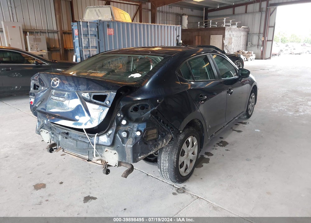 2018 MAZDA 3 SPORT VIN: 3MZBN1U76JM174271