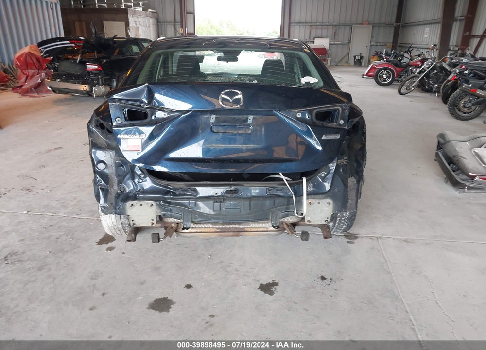 2018 MAZDA 3 SPORT VIN: 3MZBN1U76JM174271