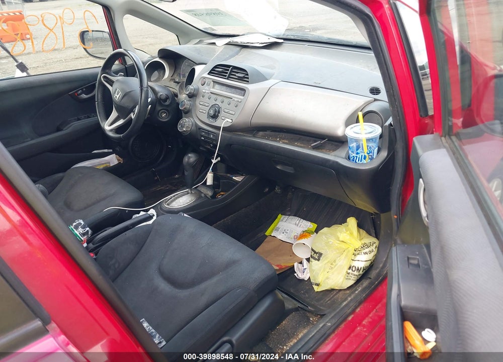 2010 HONDA FIT VIN: JHMGE8H49AC003483