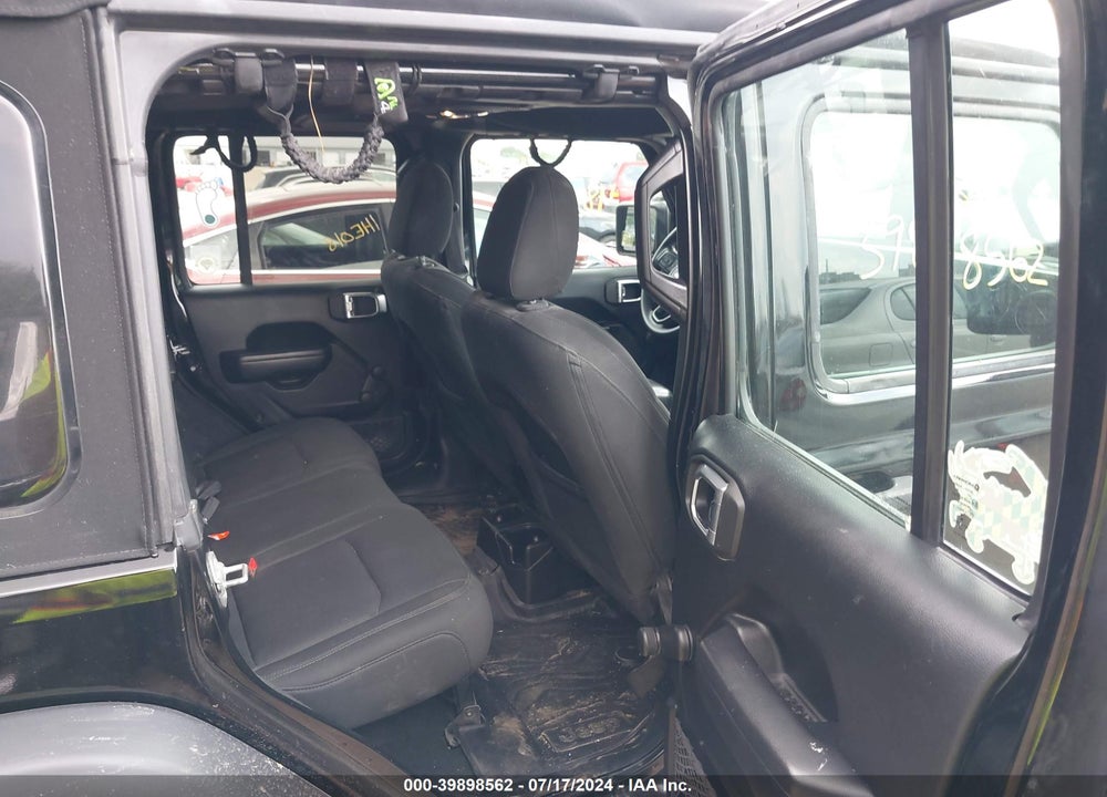 2018 JEEP WRANGLER UNLIMITED SPORT 4X4 VIN: 1C4HJXDN6JW287115