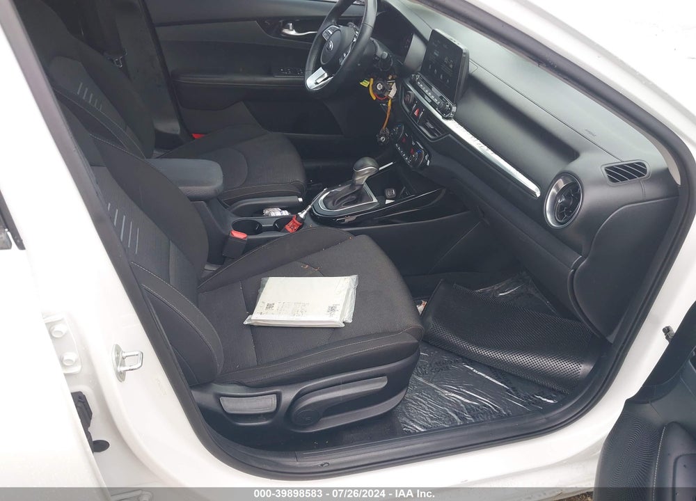 2019 KIA FORTE S VIN: 3KPF34AD2KE013742