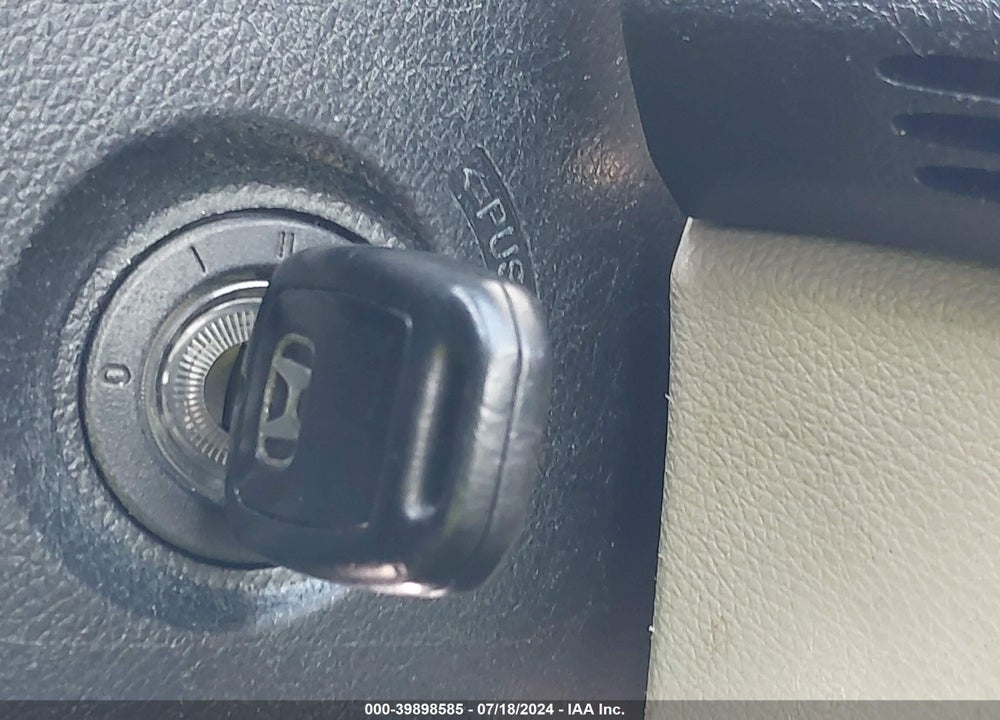 2016 HONDA ACCORD LX VIN: 1HGCR2F38GA127603