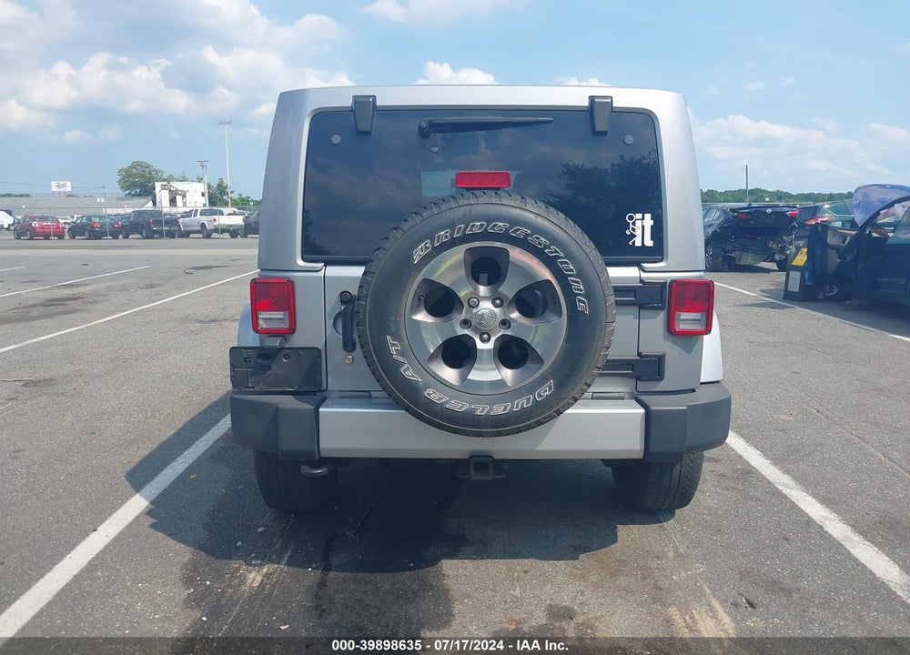 2014 JEEP WRANGLER UNLIMITED SAHARA VIN: 1C4HJWEG3EL245504