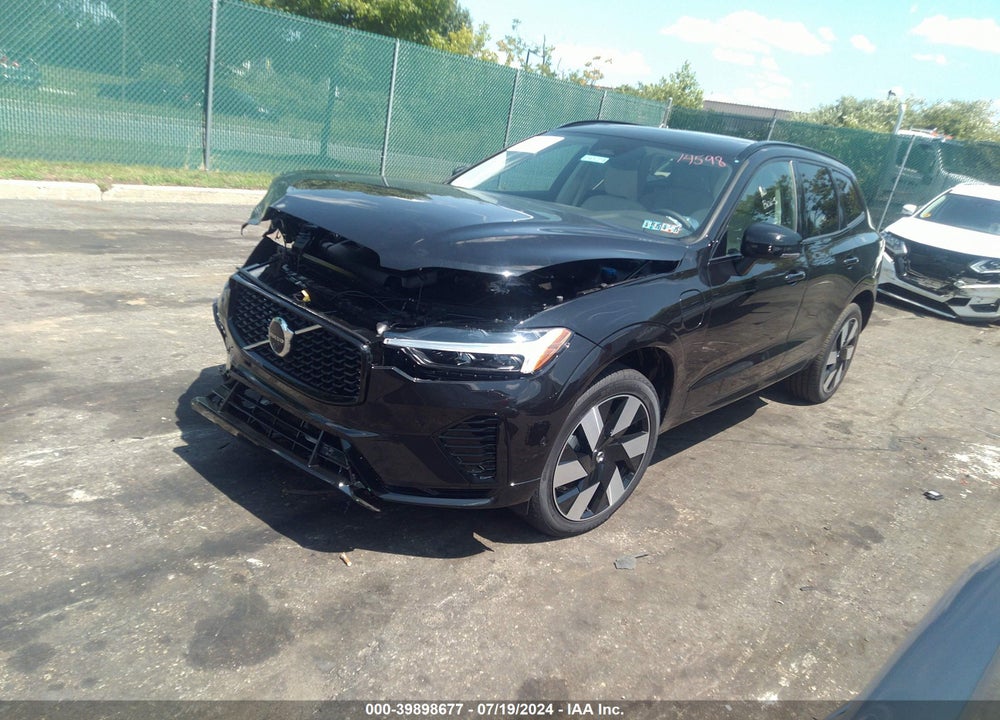2024 VOLVO XC60 RECHARGE PLUG-IN HYBRID T8 PLUS DARK THEME VIN: YV4H60DL2R1907603