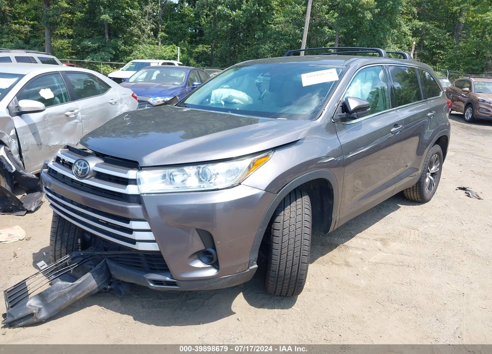 2019 TOYOTA HIGHLANDER LE VIN: 5TDZZRFHXKS294893