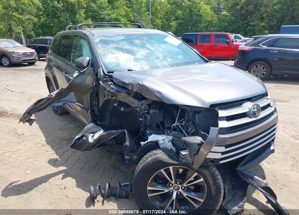 2019 TOYOTA HIGHLANDER LE VIN: 5TDZZRFHXKS294893