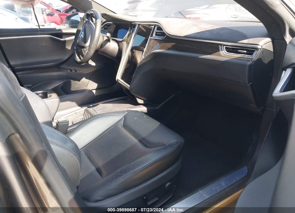 2016 TESLA MODEL S 60D/70D/75D/85D/90D VIN: 5YJSA1E22GF142805