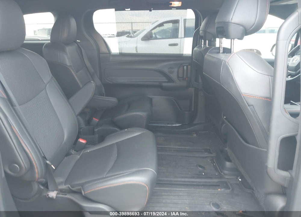 2022 TOYOTA SIENNA XSE VIN: 5TDDSKFC4NS049232