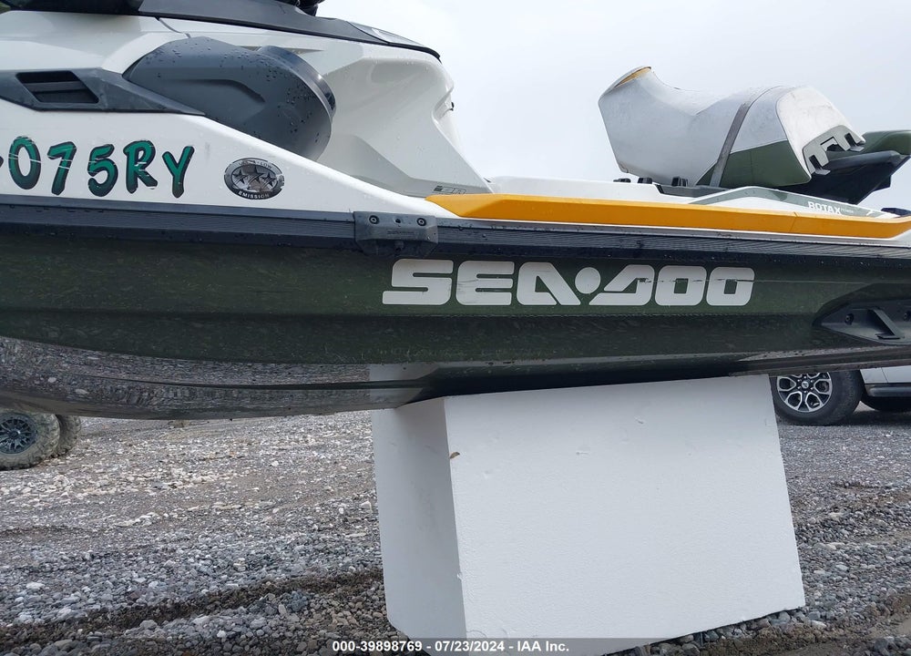 2019 SEADOO JETSKI VIN: YDV07974K819