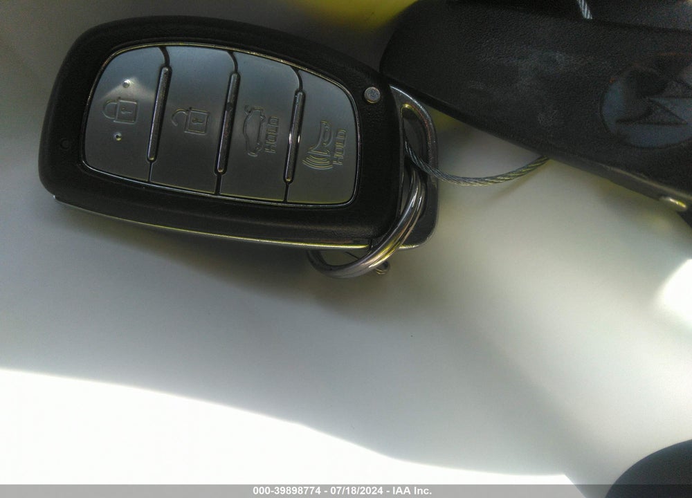 2020 HYUNDAI ELANTRA LIMITED VIN: KMHD84LF8LU071456