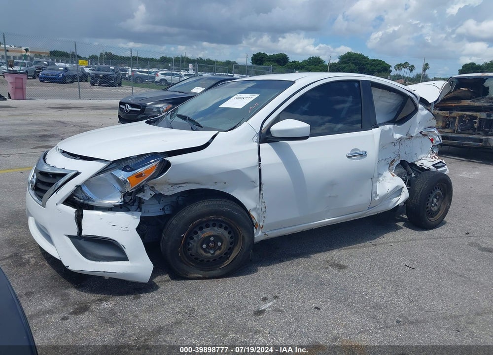 2019 NISSAN VERSA 1.6 SV VIN: 3N1CN7AP5KL814172