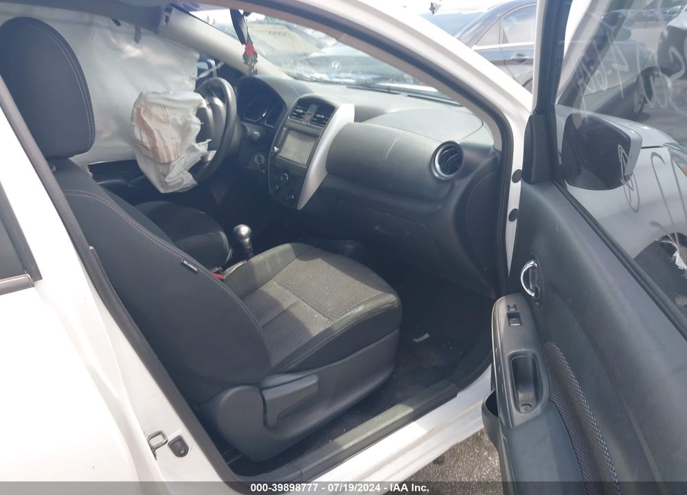 2019 NISSAN VERSA 1.6 SV VIN: 3N1CN7AP5KL814172
