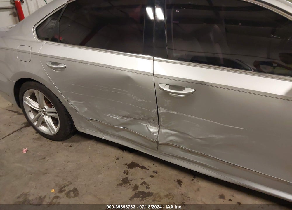2014 VOLKSWAGEN PASSAT 2.0L TDI SEL PREMIUM VIN: 1VWCN7A35EC032705