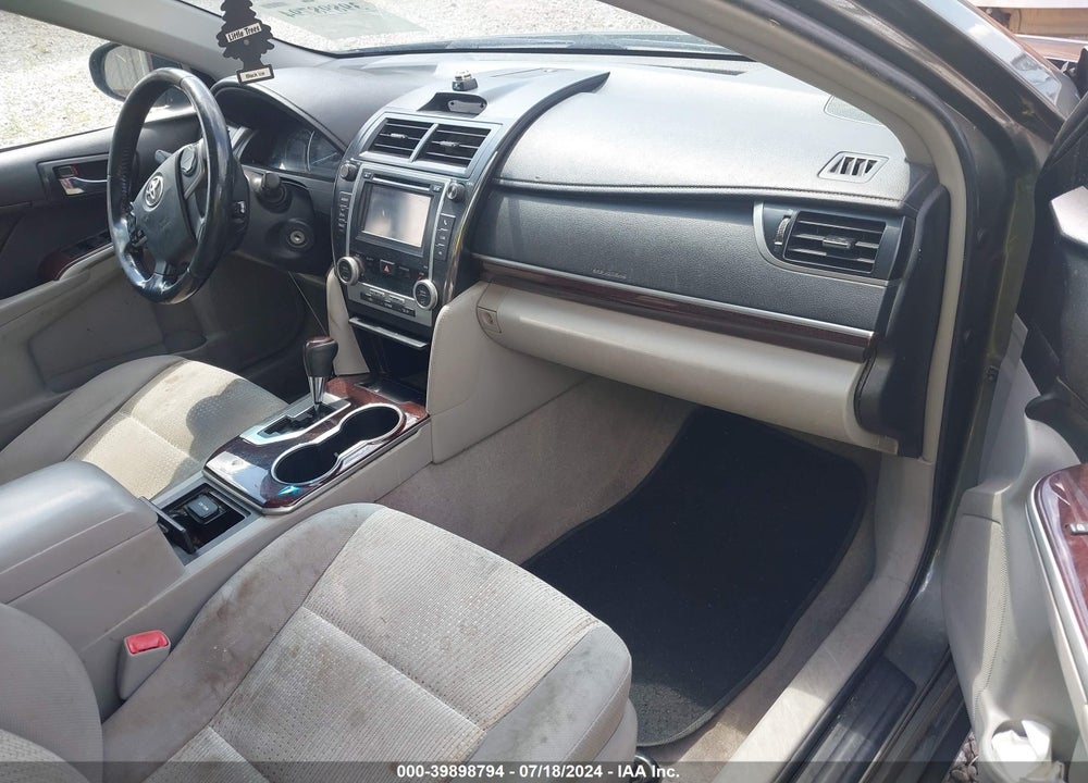2014 TOYOTA CAMRY XLE VIN: 4T4BF1FK5ER366396
