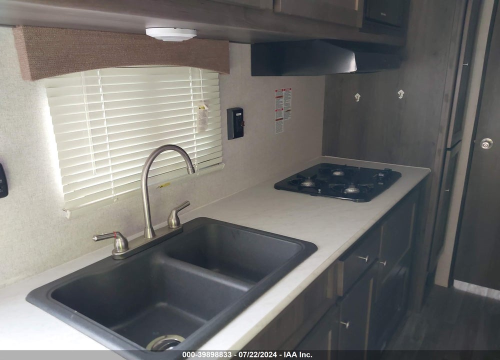 2020 CLIPPER CWT21BH VIN: 5ZT2CWKB6LJ123705