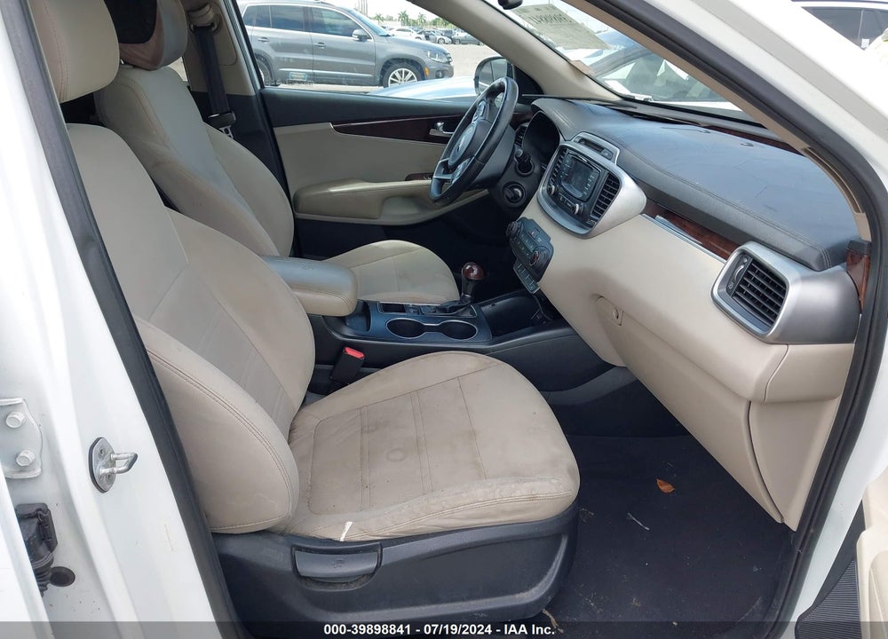 2016 KIA SORENTO 2.4L LX VIN: 5XYPG4A36GG117998