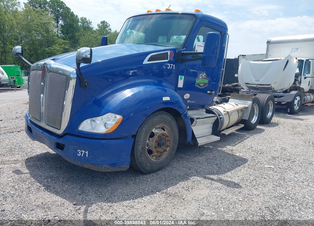 2018 KENWORTH T680 VIN: 1XKYD49X9JJ187706