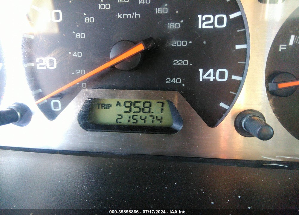 2000 HONDA ACCORD 2.3 LX VIN: 3HGCG6653YG705382