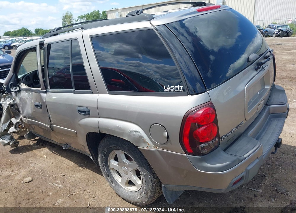 2002 CHEVROLET TRAILBLAZER LS VIN: 1GNDT13S122439850