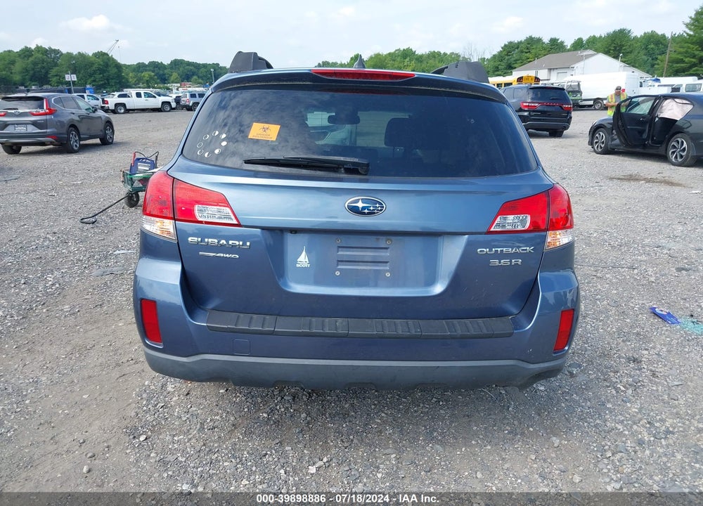 2014 SUBARU OUTBACK 3.6R LIMITED VIN: 4S4BRDLC9E2237511