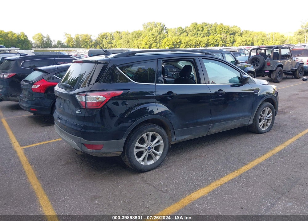 2018 FORD ESCAPE SE VIN: 1FMCU9GD1JUC29310