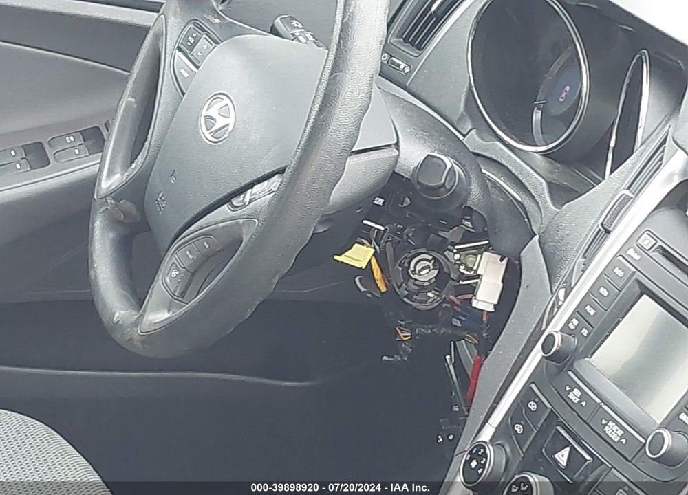 2014 HYUNDAI SONATA GLS VIN: 5NPEB4AC9EH913169