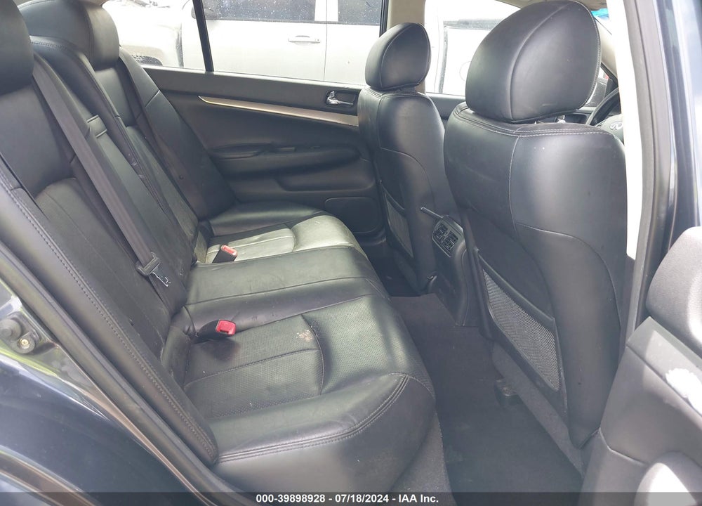 2011 INFINITI G37X VIN: JN1CV6AR4BM412855