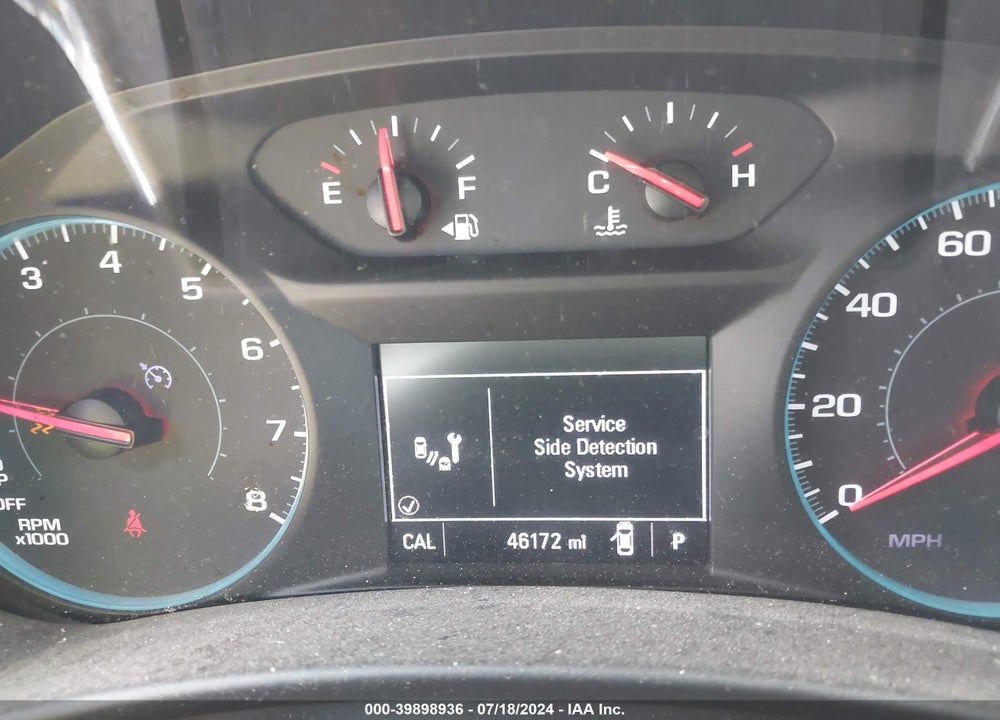 2018 CHEVROLET EQUINOX LT VIN: 2GNAXJEV6J6200374