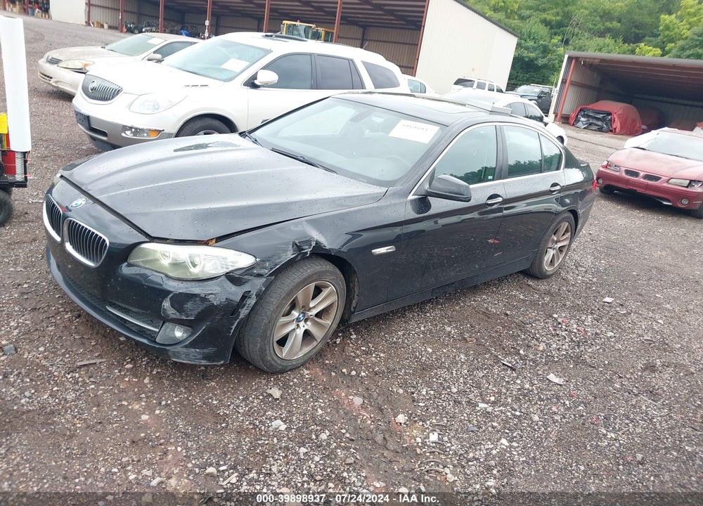 2011 BMW 528I VIN: WBAFR1C56BC744200
