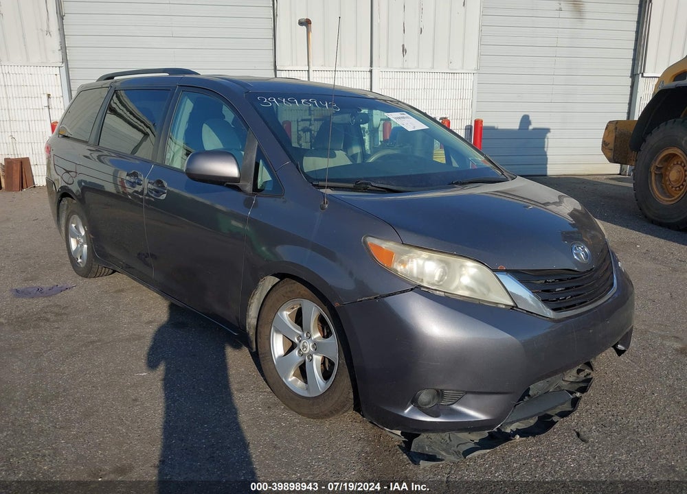 2012 TOYOTA SIENNA LE V6 8 PASSENGER VIN: 5TDKK3DC7CS189997