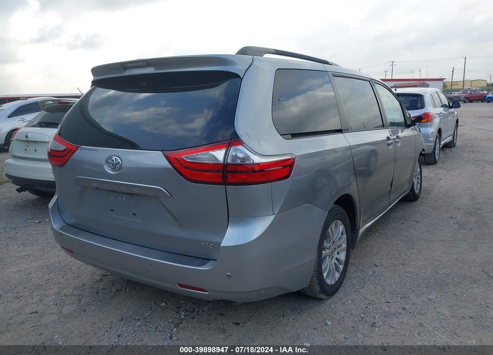 2017 TOYOTA SIENNA XLE PREMIUM 8 PASSENGER VIN: 5TDYZ3DC3HS801786