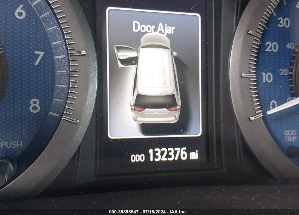 2017 TOYOTA SIENNA XLE PREMIUM 8 PASSENGER VIN: 5TDYZ3DC3HS801786