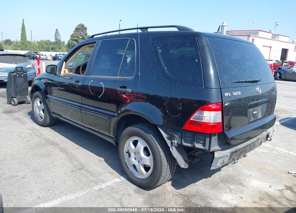 2002 MERCEDES-BENZ ML 320 VIN: 4JGAB54E02A343871
